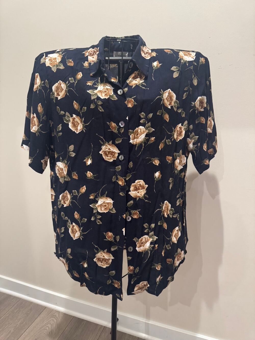 Justin B Jones Navy Floral Button Up Blouse Large